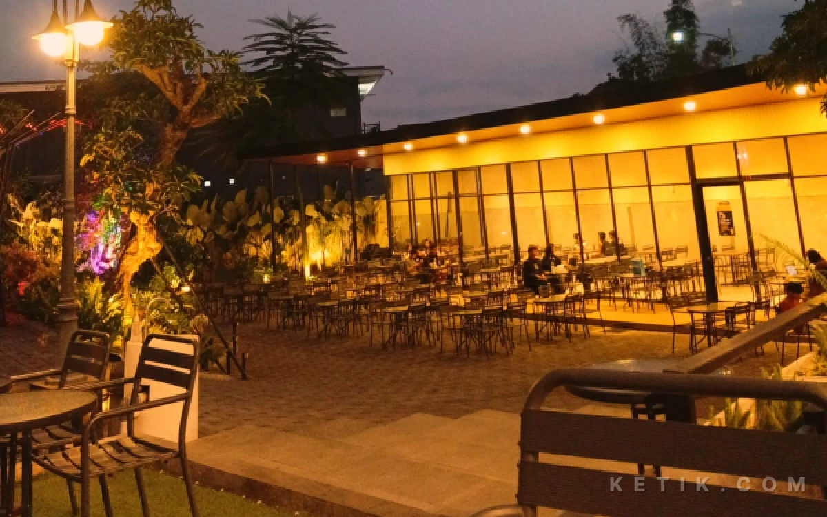 Thumbnail Berita - CW Coffee Malang, Tempat Nugas Nyaman sekaligus Kafe Ramah Keluarga di Malang