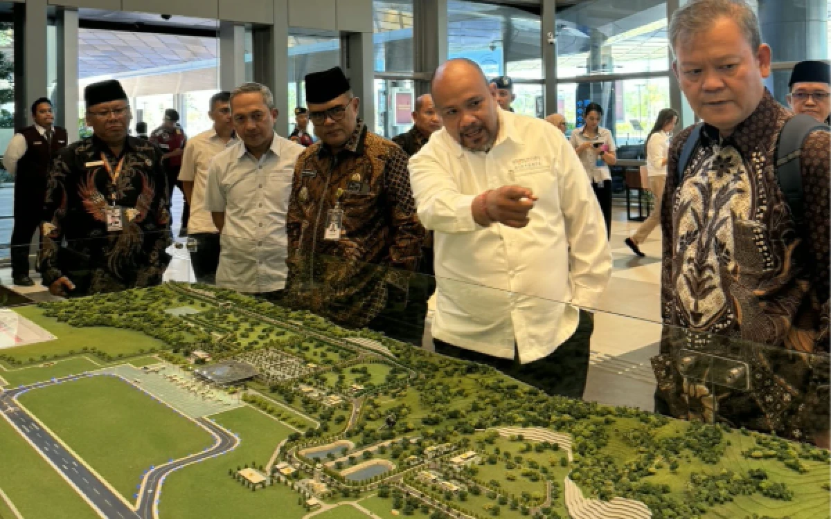 Thumbnail Berita - Bandara Dhoho Kediri Jalani Visitasi, Siap Jadi Embarkasi Haji