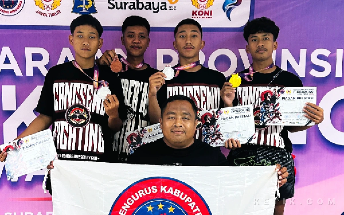 Thumbnail Berita - Empat Atlet Kickboxing Trenggalek Sabet Medali di Kejurprov Jatim