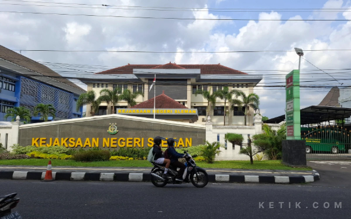 Thumbnail Berita - Lawan Vonis 6 Tahun Mantan Bupati Sri Purnomo,  Kejari Sleman Ajukan Banding