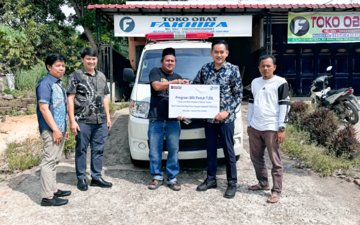 Thumbnail Berita - BRI Kotapinang Serahkan Ambulans ke Yayasan BPAN, Perkuat Pelayanan Kesehatan Bagi Masyarakat