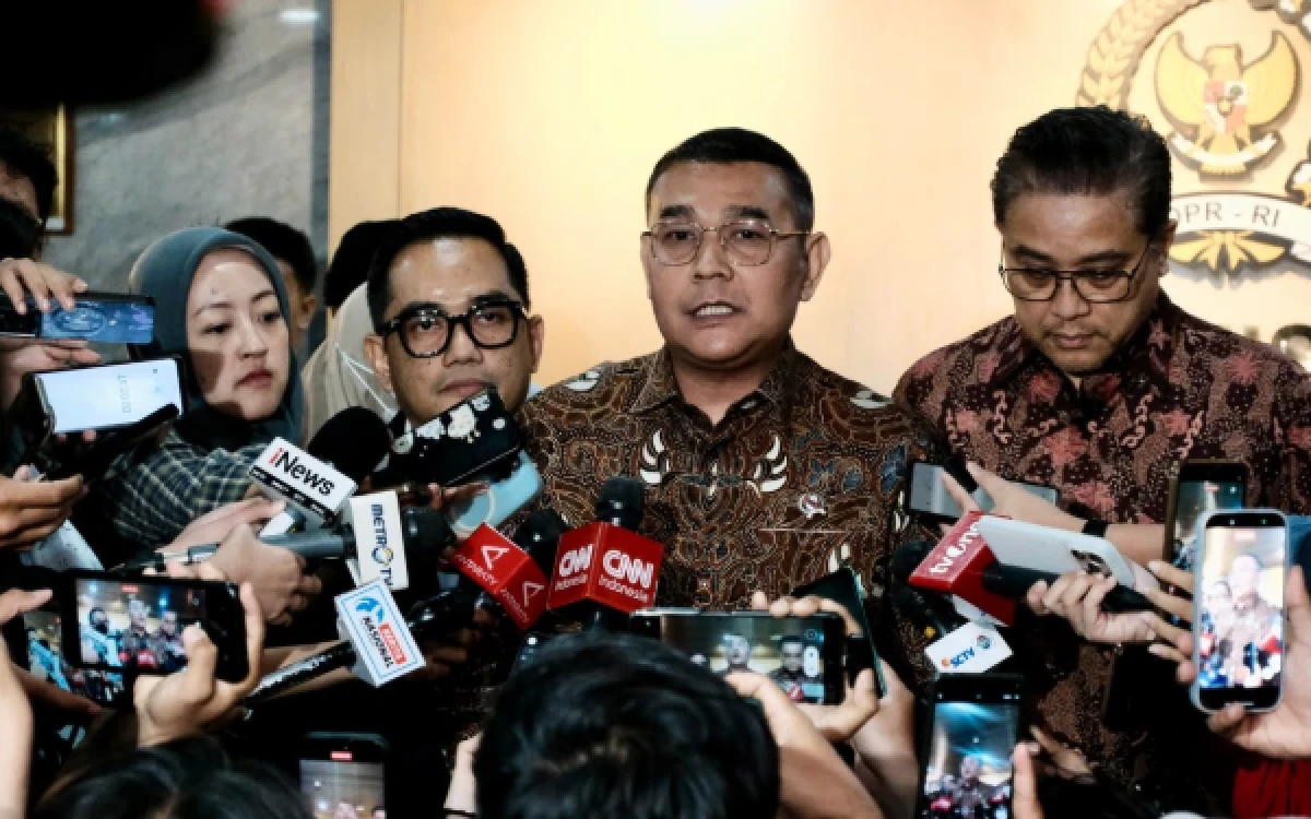 Thumbnail Wamen Ossy: Kementerian ATR/BPN Hormati Proses Hukum dan Pastikan Layanan Pertanahan Tetap Berjalan