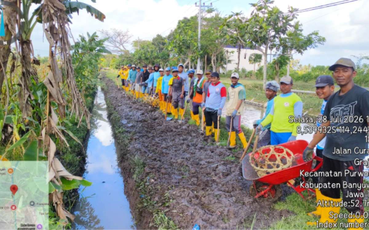 Foto Program Padat Karya libatkan Puluhan Masyarakat