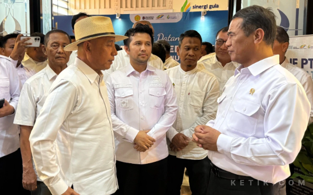 Thumbnail Berita - Panen Tebu Jatim Raup Cuan Rp600 Miliar, Mentan Amran Target Tahun Depan Naik Rp1 Triliun!