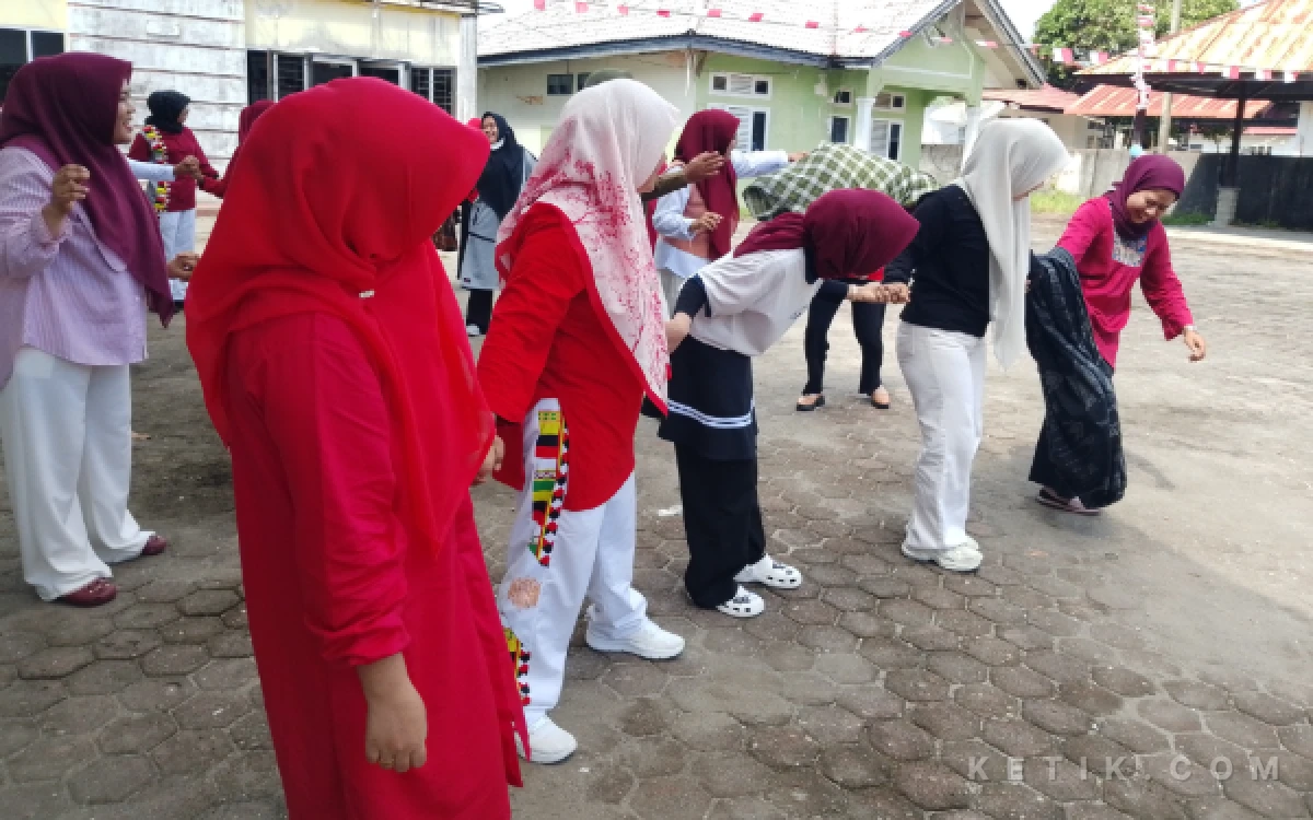Thumbnail Berita - Senam Gembira dan Aneka Lomba Semarakkan HUT Kemerdekaan RI Disdikbud Aceh Singkil