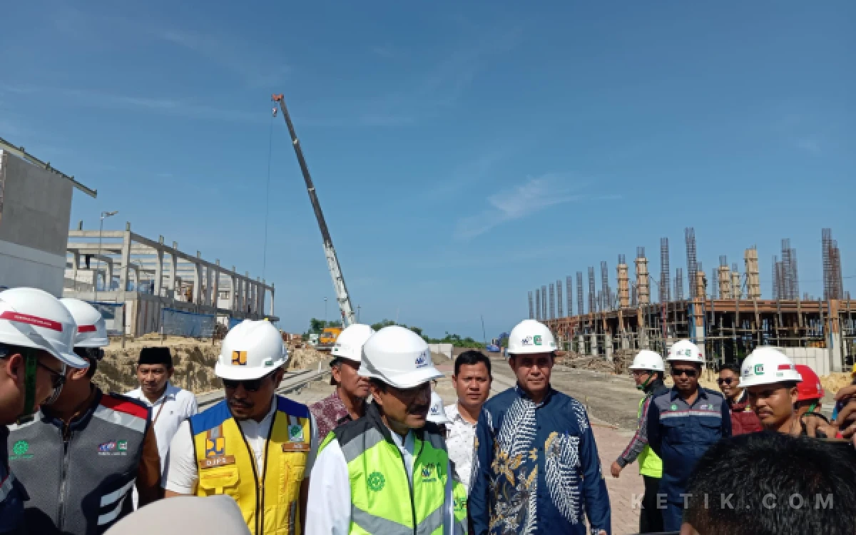 Thumbnail Berita - Mensos Gus Ipul Tinjau Pembangunan Sekolah Rakyat di Sampang, Ditarget Rampung Juni 2026