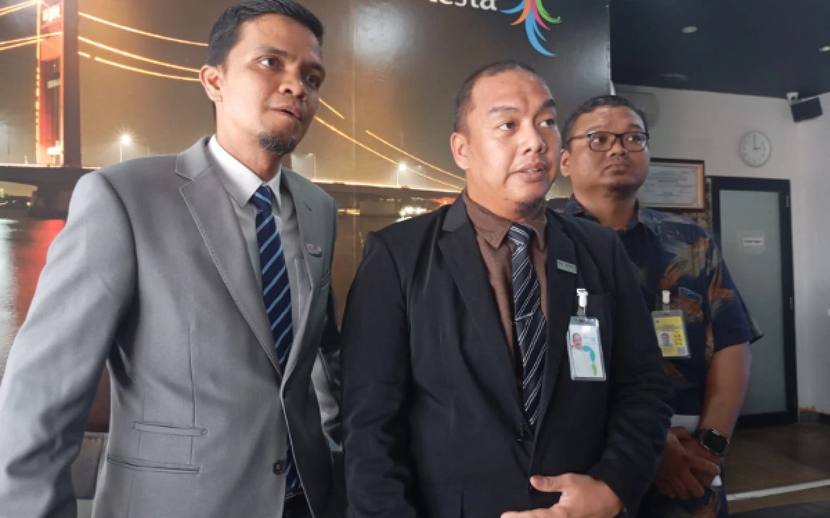 Thumbnail Berita - Jambi Dikuasai Kabut Asap Pekat, Bandara SMB II Palembang Jadi Penyelamat Penerbangan 6 Pesawat