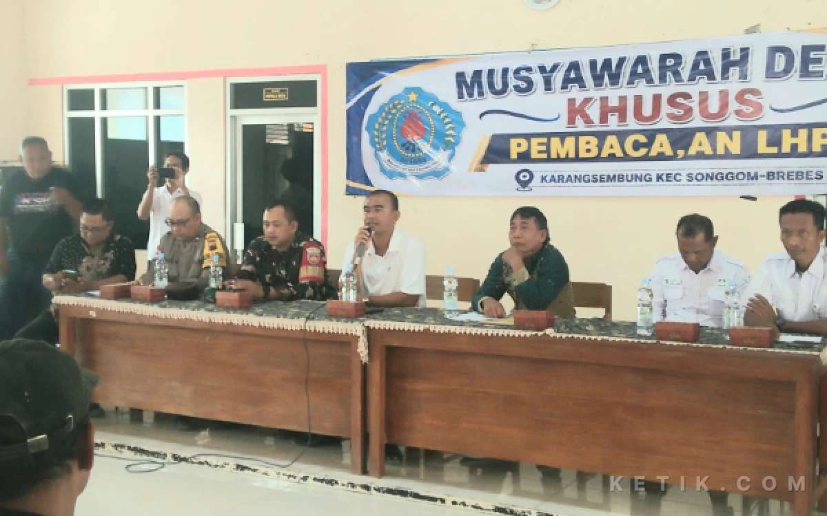 Thumbnail Berita - Polemik Dugaan Perselingkuhan Dua Perangkat Desa Karangsembung Memanas, Warga Tolak Hasil Musdesus