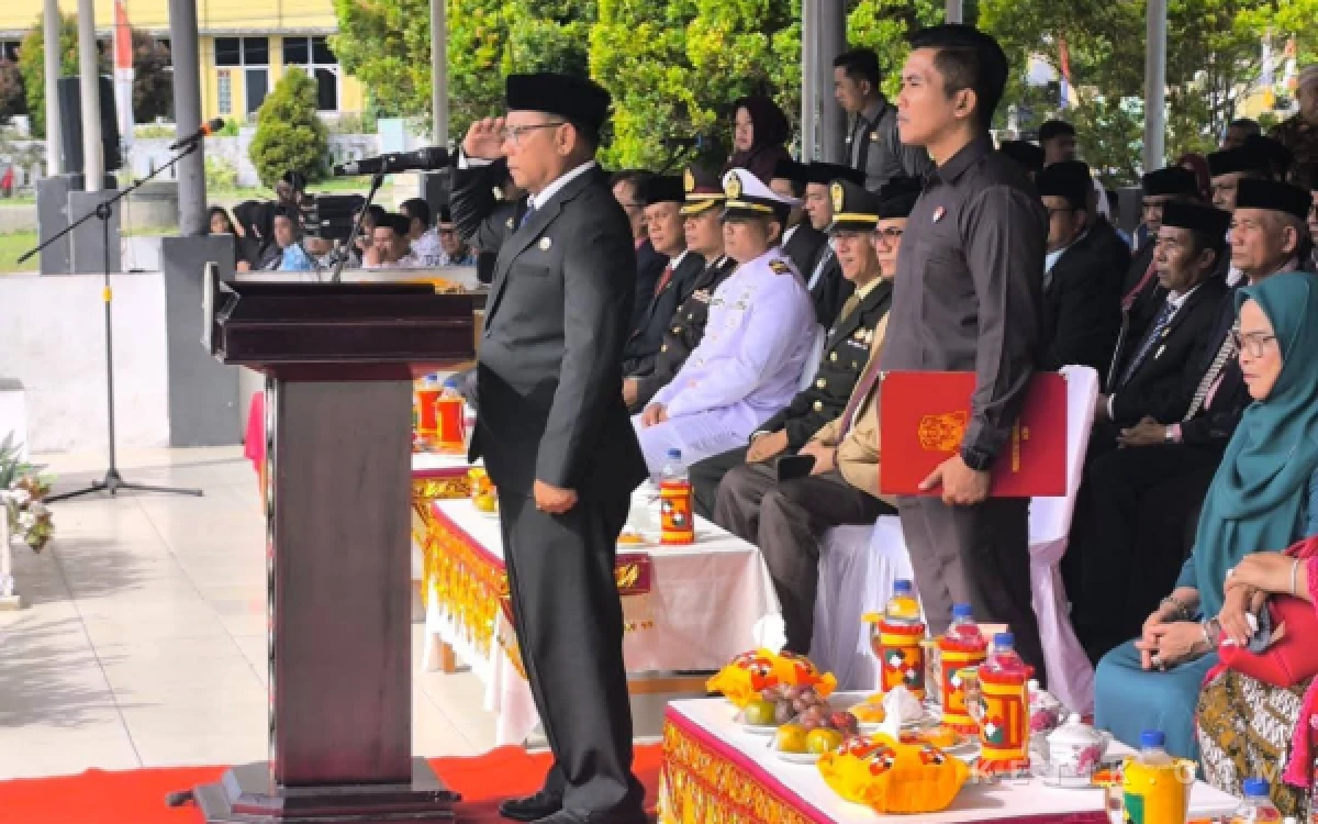 Thumbnail Berita - Peringati Hardikda Ke-67, Wabup Simeulue Nusar Amin Sampaikan Amanat Gubernur Aceh