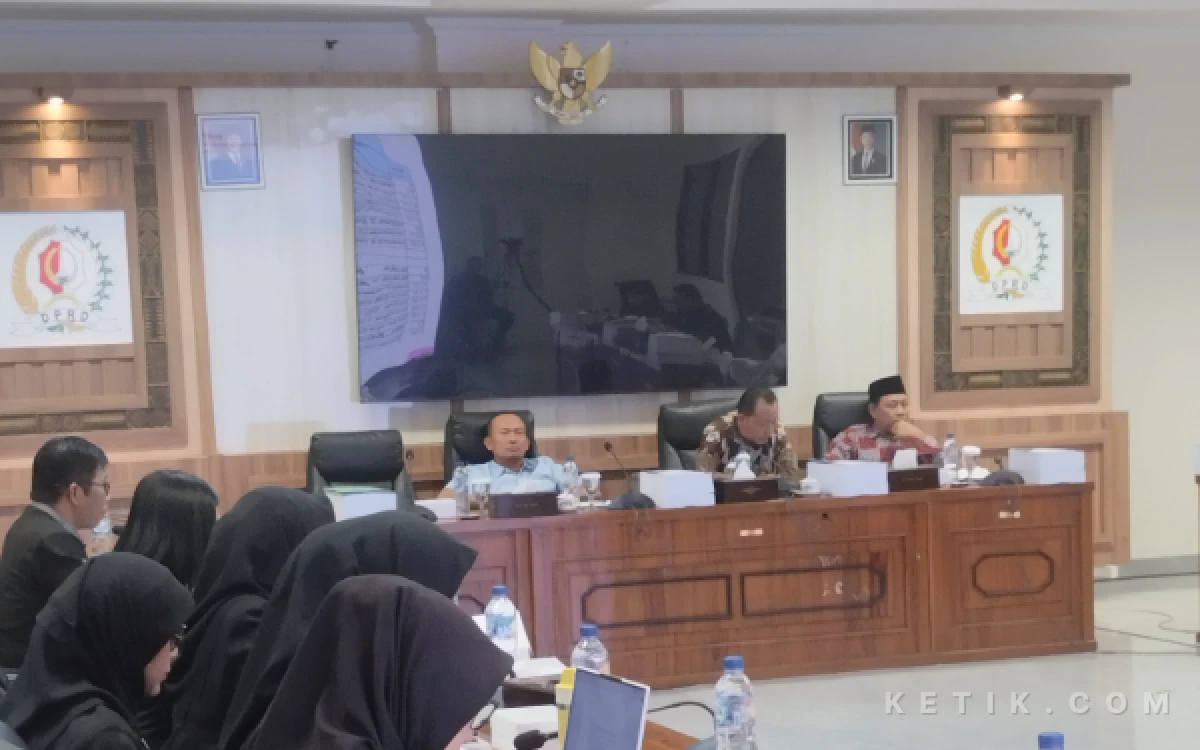 Thumbnail Berita - Alot! Banggar DPRD Bojonegoro Tolak Mentah-mentah Usulan Pangkas PAD Rp15 Miliar