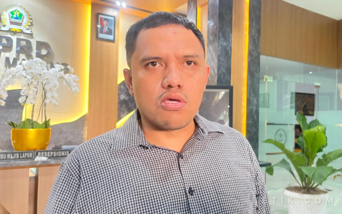 Thumbnail Berita - Dua Kali Aksi Mahasiswa, Fraksi PDIP Kota Malang Minta Maaf Pernah Usung Jokowi