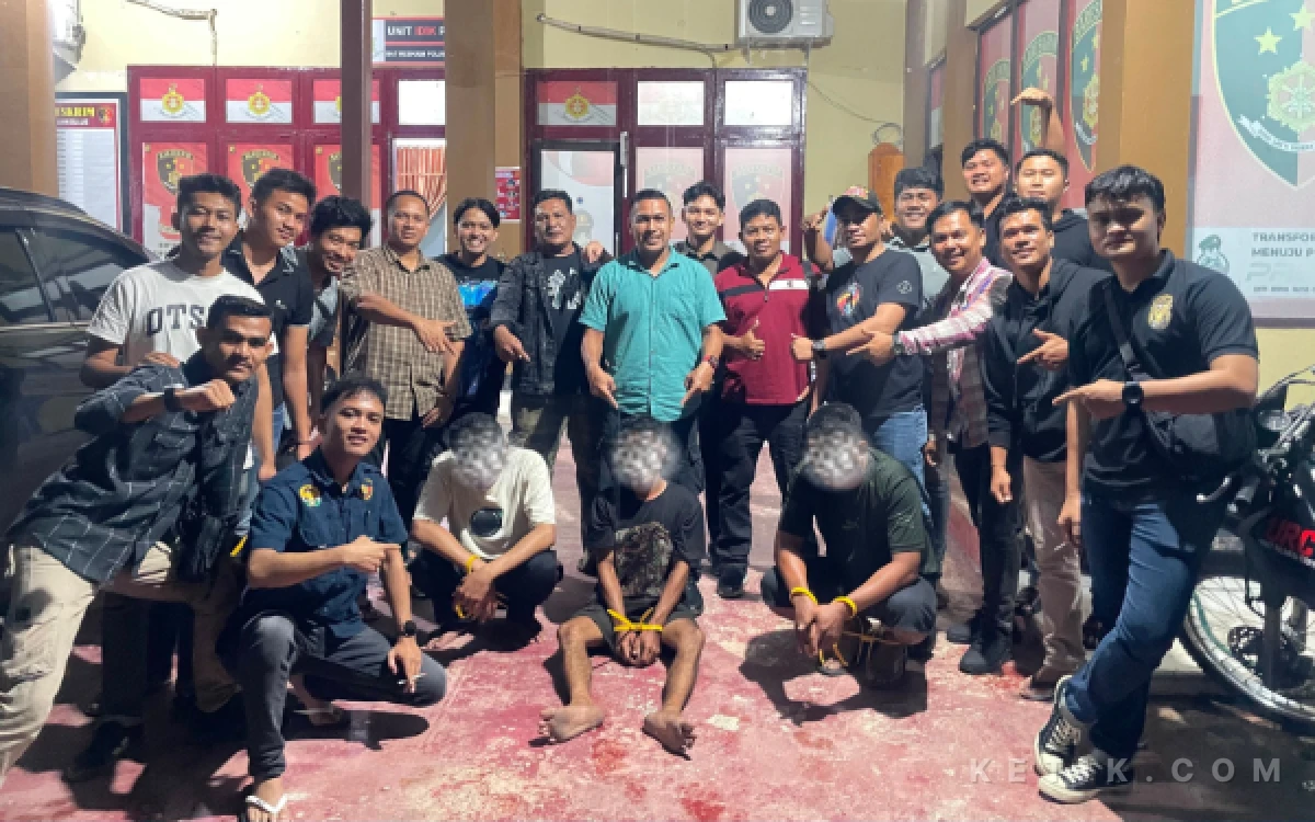 Thumbnail Berita - Polres Simeulue Ungkap Kasus Pencurian Toko Emas, Tiga Terduga Pelaku Diamankan