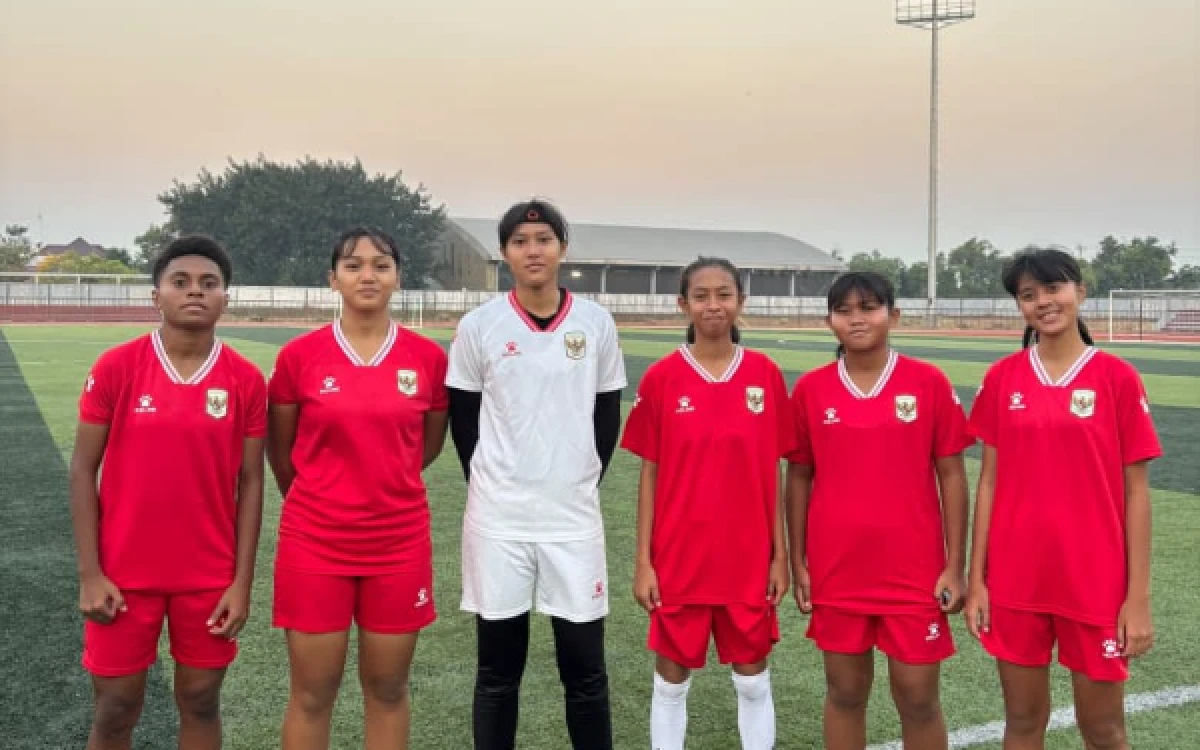 Thumbnail Berita - Bangga! 6 Penggawa Arema FC Women Masuk Seleksi Timnas U-17 Indonesia