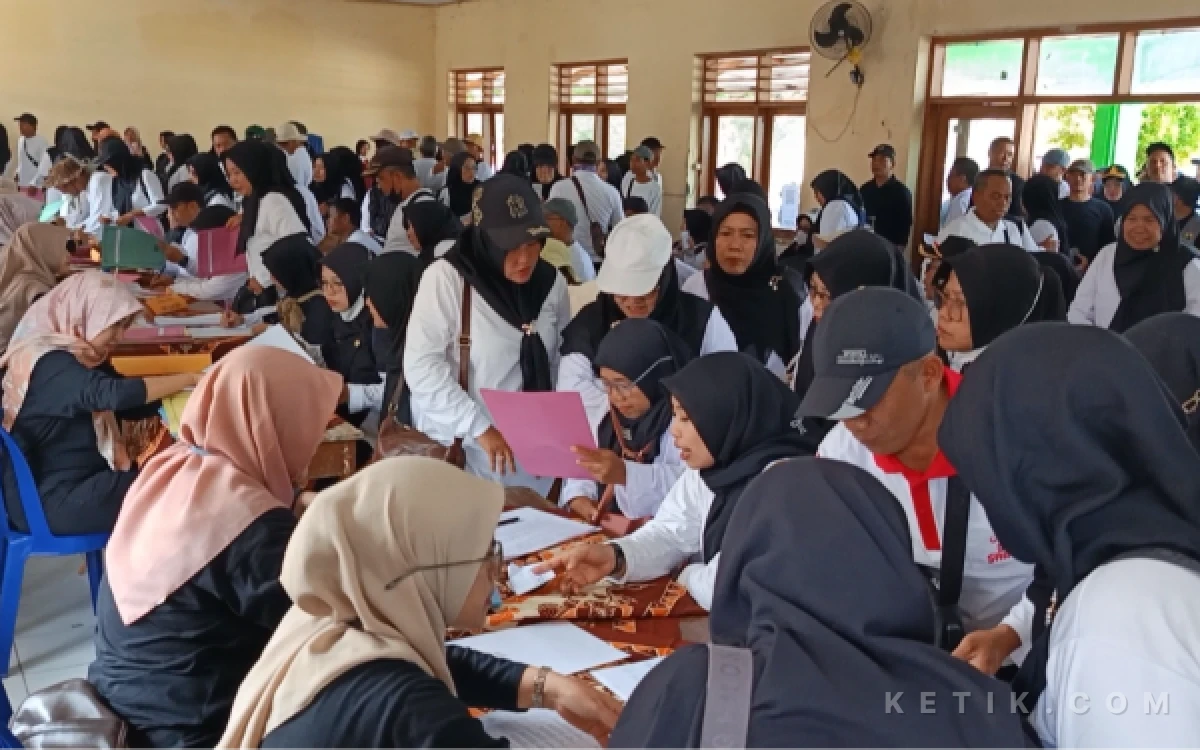 Thumbnail Berita - Ratusan Guru dan Kepsek Pemalang Terima SK Penugasan, Sejumlah Kepala SD Kecewa Dipindah Jauh dari Domisili