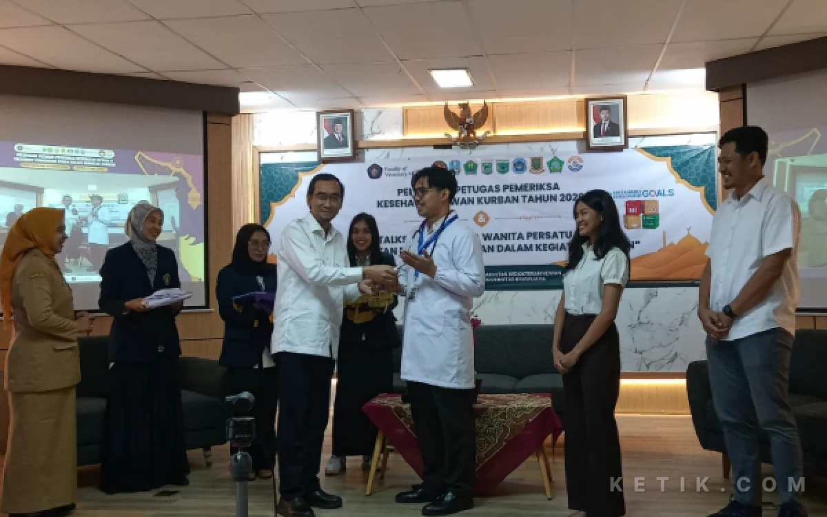 Thumbnail Berita - FKH UB Turunkan Ratusan Mahasiswa dan Puluhan Dosen untuk Periksa Hewan Kurban Jelang Iduladha