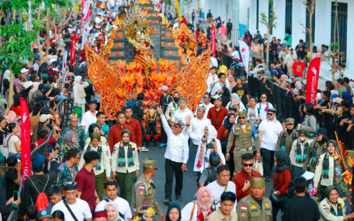 Foto Bupati Banyuwangi Saat Menyapa Masyarakat Banyuwangi