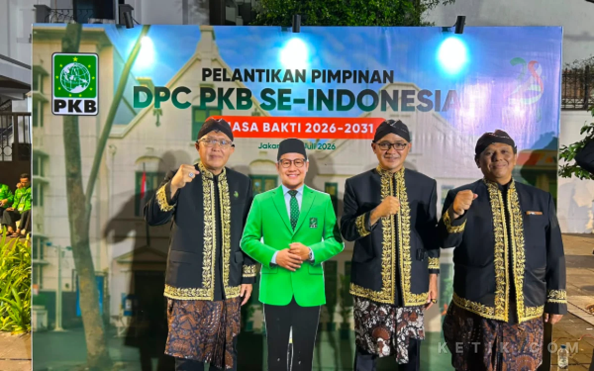 Thumbnail Berita - Harlah ke-28 PKB, Abah Kholiq Ajak Seluruh Kader Kabupaten Malang Perkuat Pengabdian untuk Rakyat