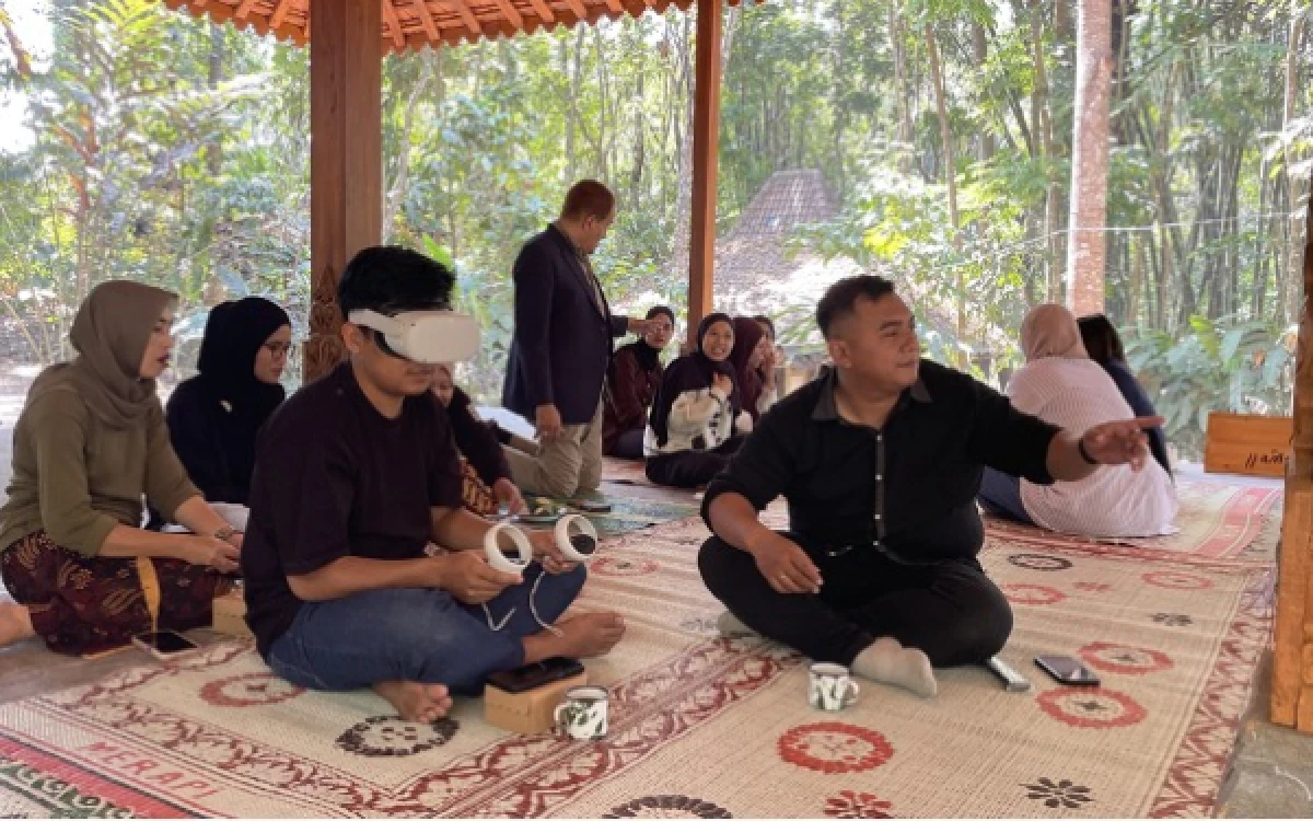 Thumbnail Berita - Situs Seribu Tahun di Kabupaten Malang Kini Bisa Dilihat Wujud Aslinya Lewat Virtual Reality