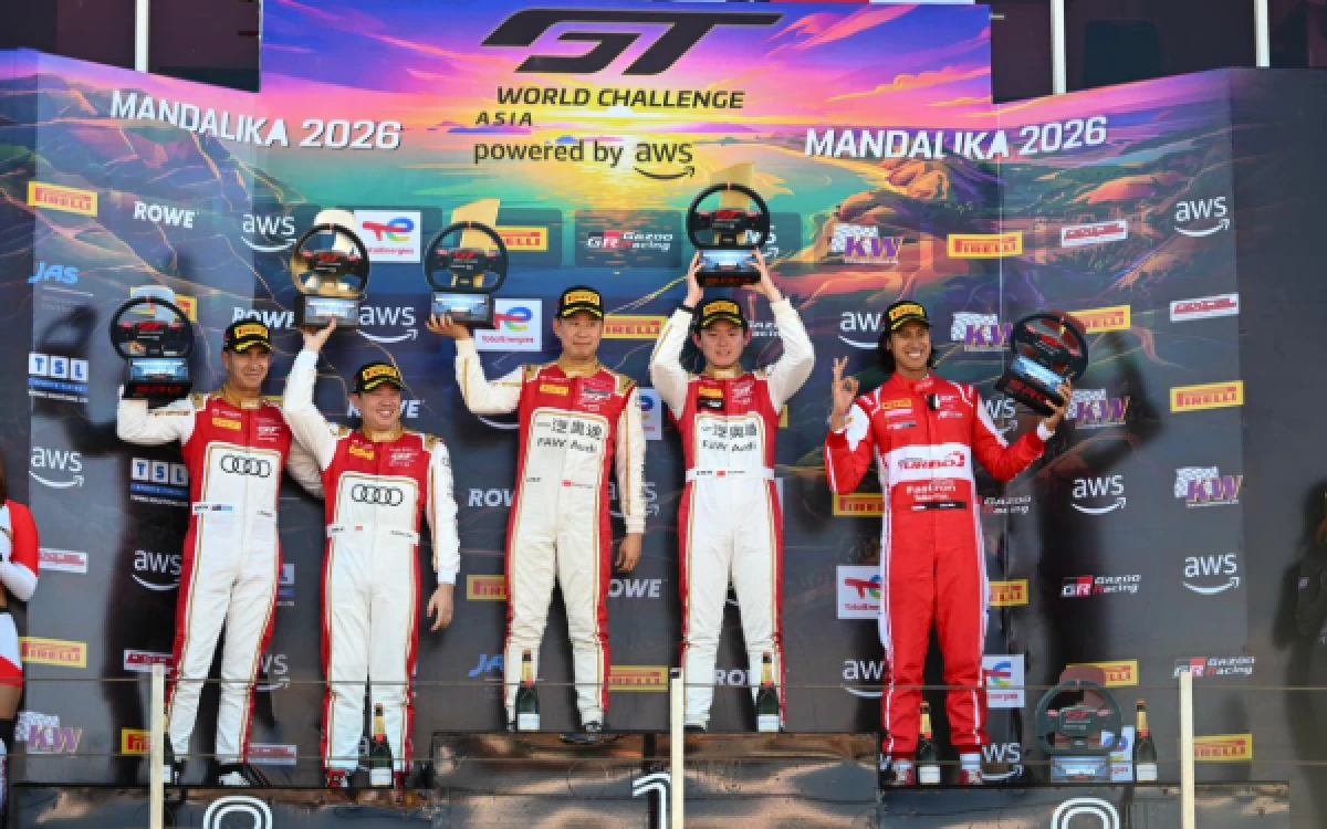 Thumbnail Berita - Jagoan Tuan Rumah Sean Gelael Borong Dua Podium di GT World Challenge Asia Mandalika