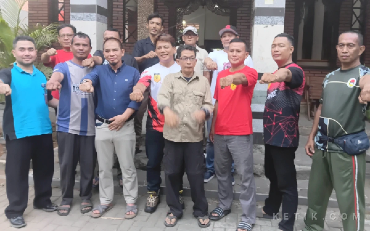 Thumbnail Berita - FORKI Brebes Gelar Silaturahmi dengan Wahyudin Noor Aly, Bahas Roadmap Prestasi Karate