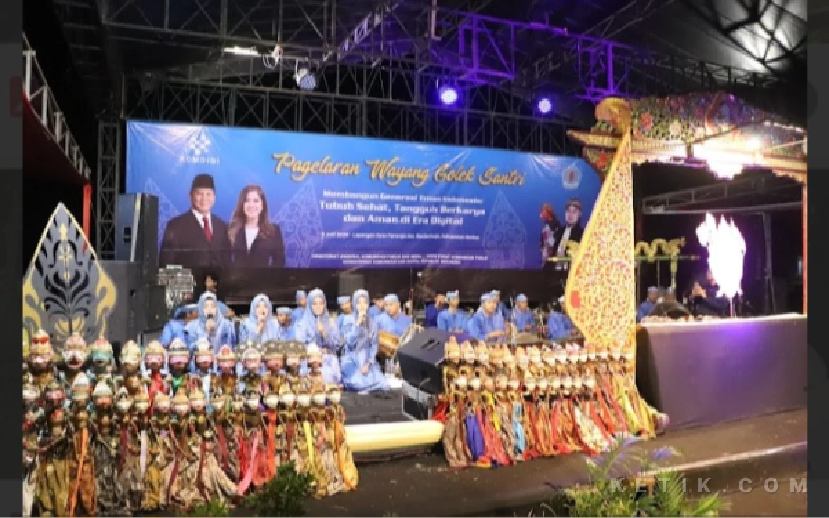 Thumbnail Berita - Komdigi dan Pemkab Brebes Gelar Wayang Golek Santri, Edukasi MBG dan PP TUNAS untuk Generasi Sehat Digital