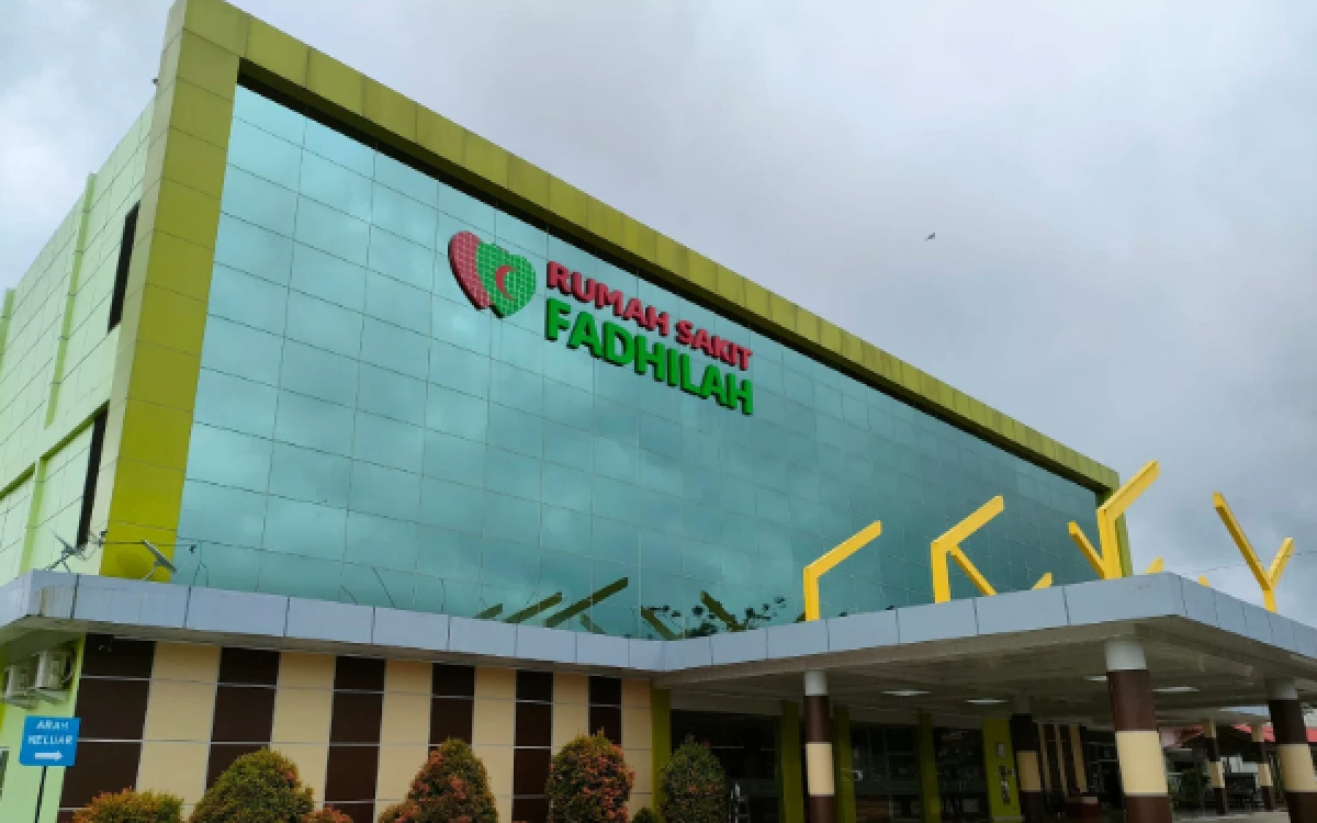 Thumbnail Berita - Rumah Sakit Fadilah Bantah Dugaan Malapraktik, Kuasa Hukum Sebut Pasien Dirujuk dalam Kondisi Berisiko