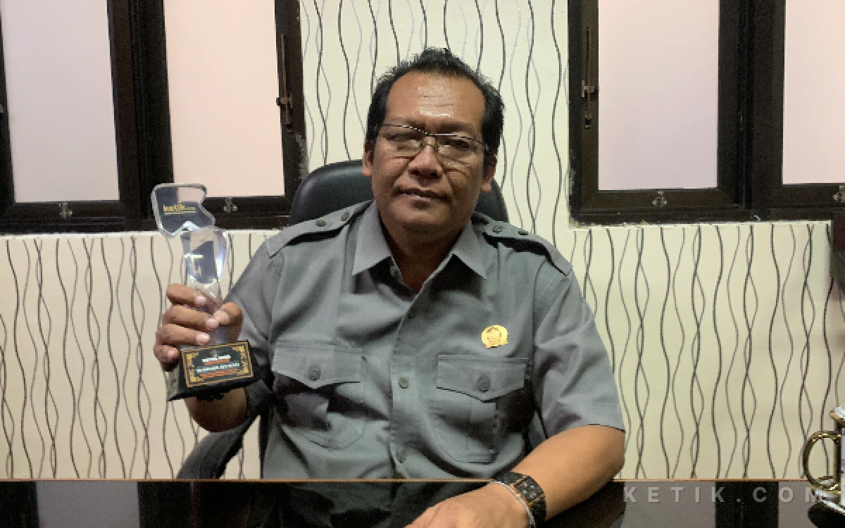 Thumbnail Berita - Supriadi Kuwat Raih Tokoh Kepemimpinan Legislatif Inspiratif, Dedikasikan Penghargaan untuk Pelayanan Publik