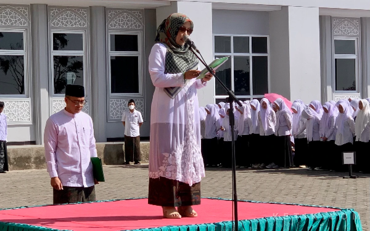 Thumbnail Berita - Peringati Hari Santri di Kampus 3, Rektor UIN Malang Tekankan Penguasaan Iptek dan Akhlak Mulia