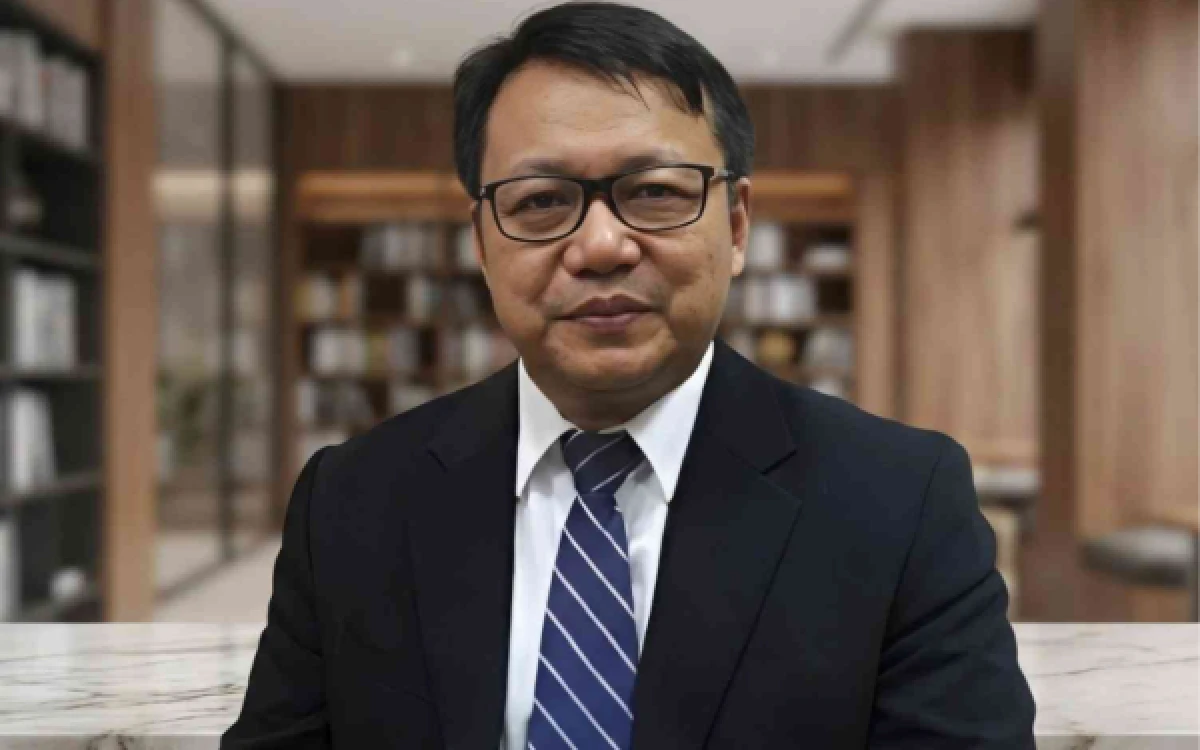 Thumbnail Berita - ‎Kadisdik Sumbar Tegaskan SMA/SMK Negeri Dilarang Pungut SPP, Ijazah Tak Boleh Ditahan