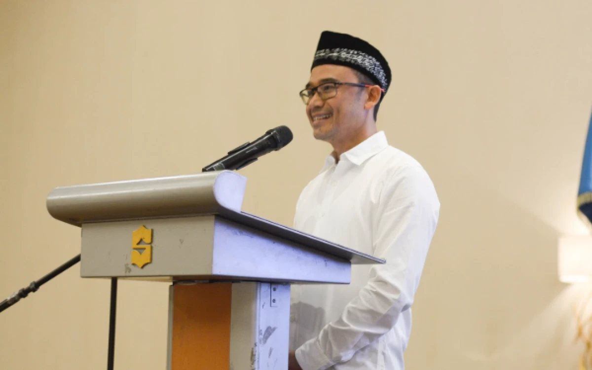 Thumbnail Berita - Inspiratif! Berawal dari Sales Genteng, Makhrus Sholeh Jadi Pengusaha Sukses dan Ketua GAPEMBI Jawa Timur yang Inspiratif
