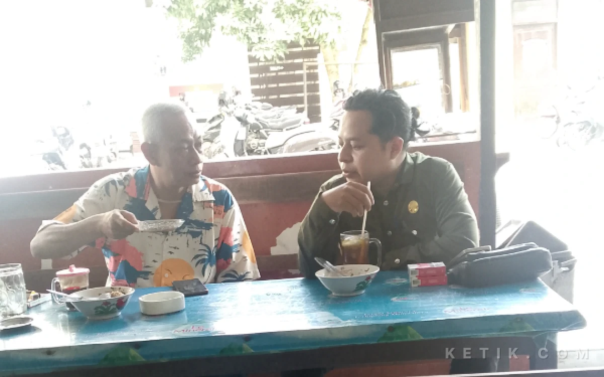 Thumbnail Berita - ‎Pak Dur Tersangka! Ditahan Polres Malang Diduga Aniaya Anggota DPRD Zulham