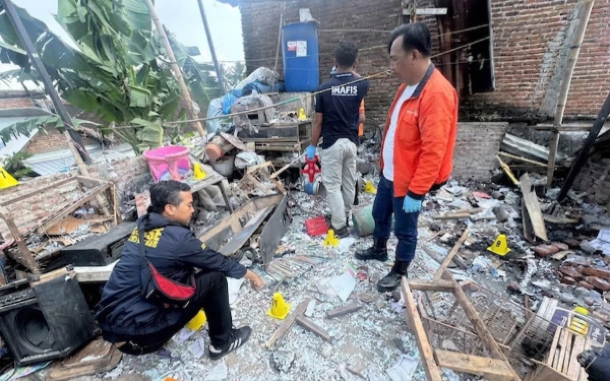 Thumbnail Berita - Tragis! Ledakan Petasan di Kepanjen Kabupaten Malang Tewaskan Pemilik Rumah