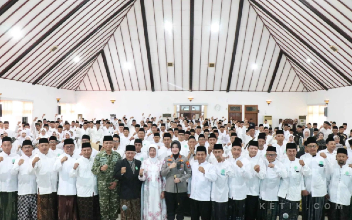 Thumbnail Berita - Wakil Bupati Bojonegoro Hadiri Pengukuhan Pengurus MUI Kecamatan Se-Kabupaten