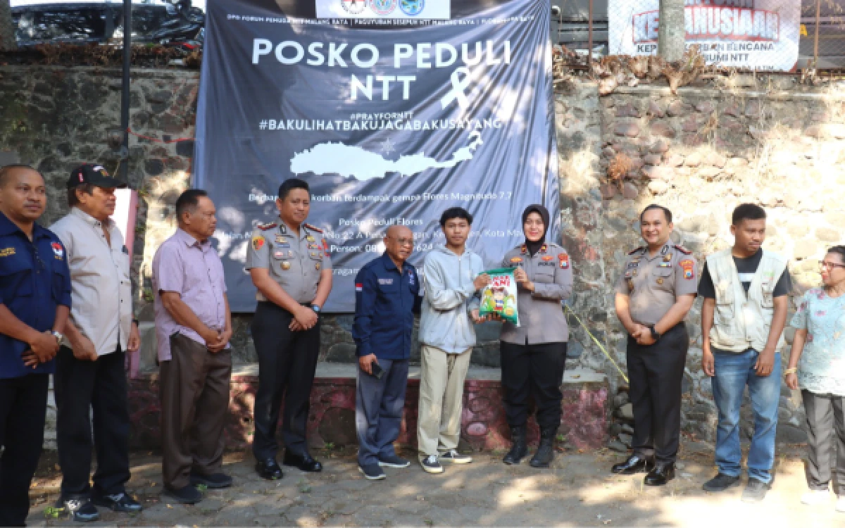 Thumbnail Berita - Tanggap Bencana NTT, Polresta Malang Kota Salurkan Bantuan Rp11 Juta dan Logistik