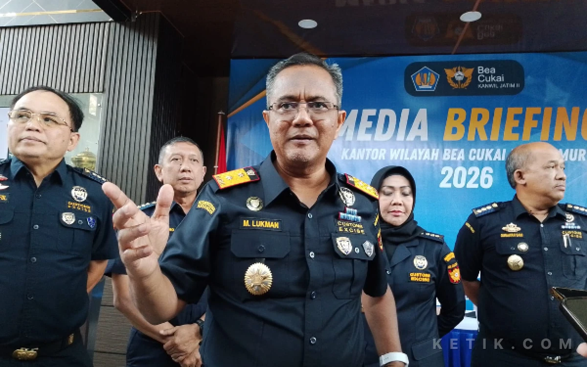 Thumbnail Berita - Rp27,61 Triliun Masuk Kas Negara, Bea Cukai Jatim II Perang Total Lawan Rokok Ilegal