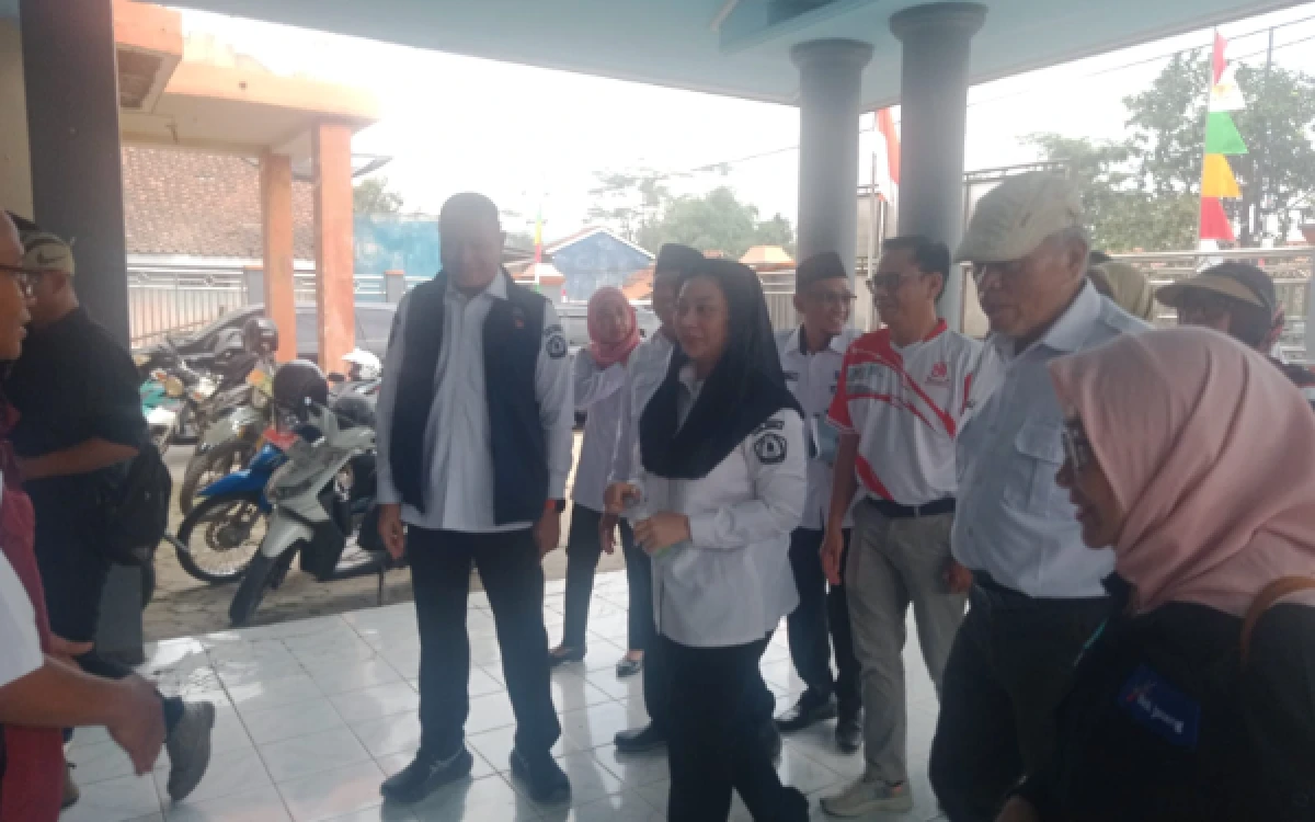 Foto Paramitha Widya Kusuma hadir di Desa Winduaji Kecamatan Paguyangan