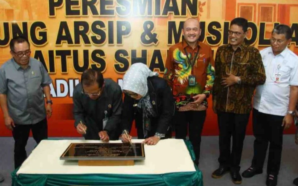 Thumbnail Berita - Ketua DPRD Batam Apresiasi Peresmian Gedung Arsip dan Musholla di PN Batam