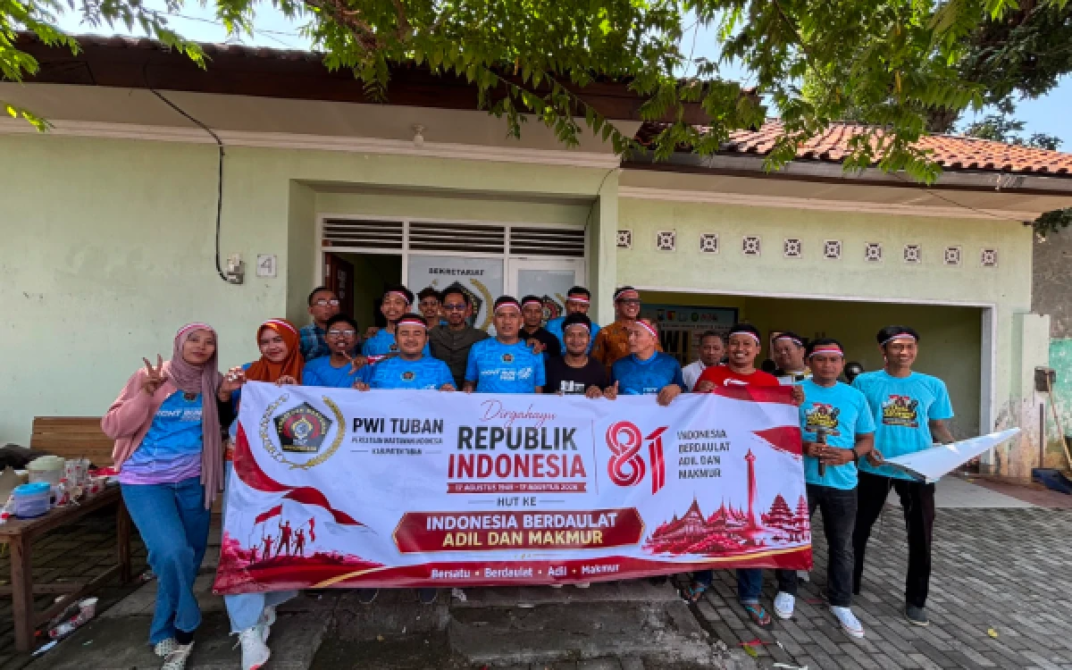 Thumbnail Berita - Soroti Polemik Proyek Sekolah Rakyat, Jurnalis PWI Tuban Kirim Surat Terbuka kepada Presiden Prabowo