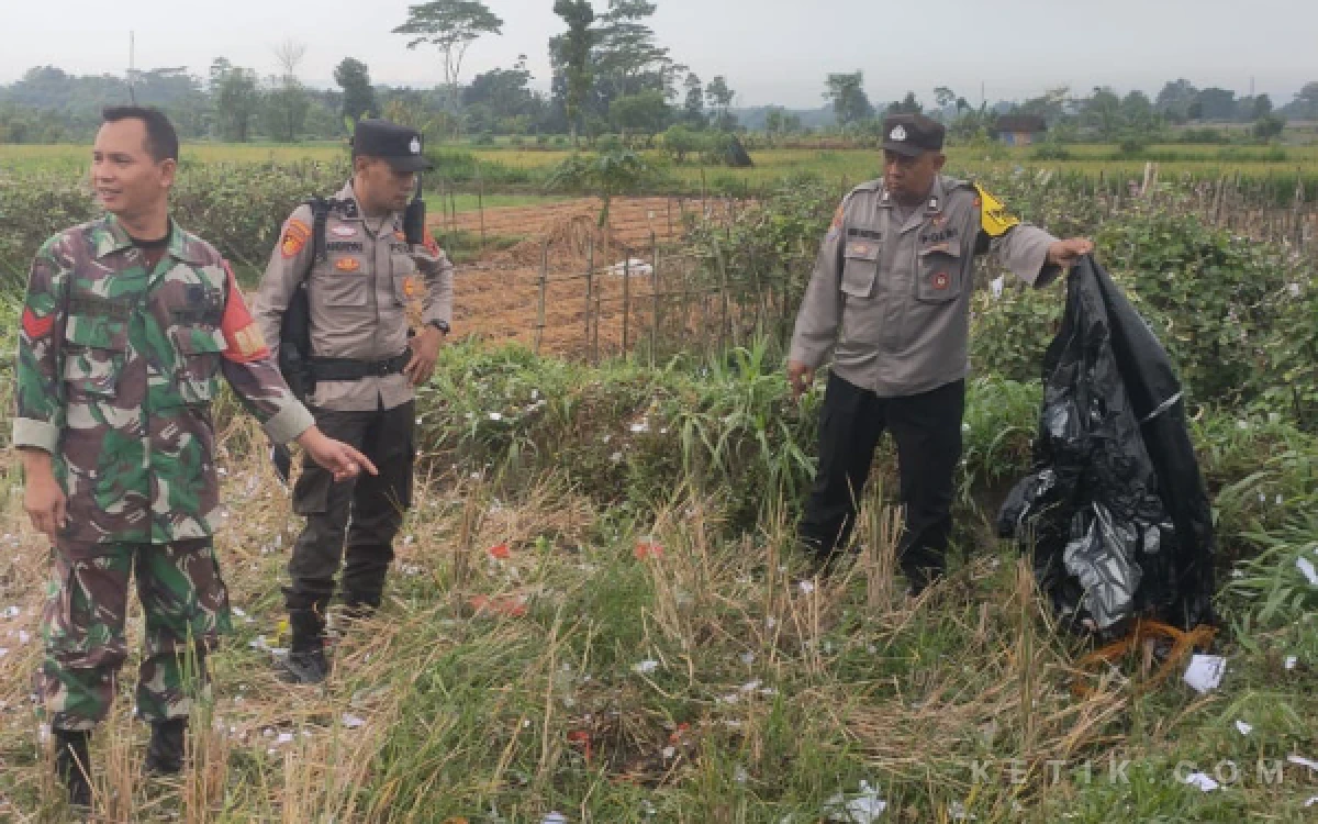 Thumbnail Berita - Iduladha Berdarah di Blitar, Pemuda Tewas Usai Petasan Balon Udara Meledak di Tengah Sawah