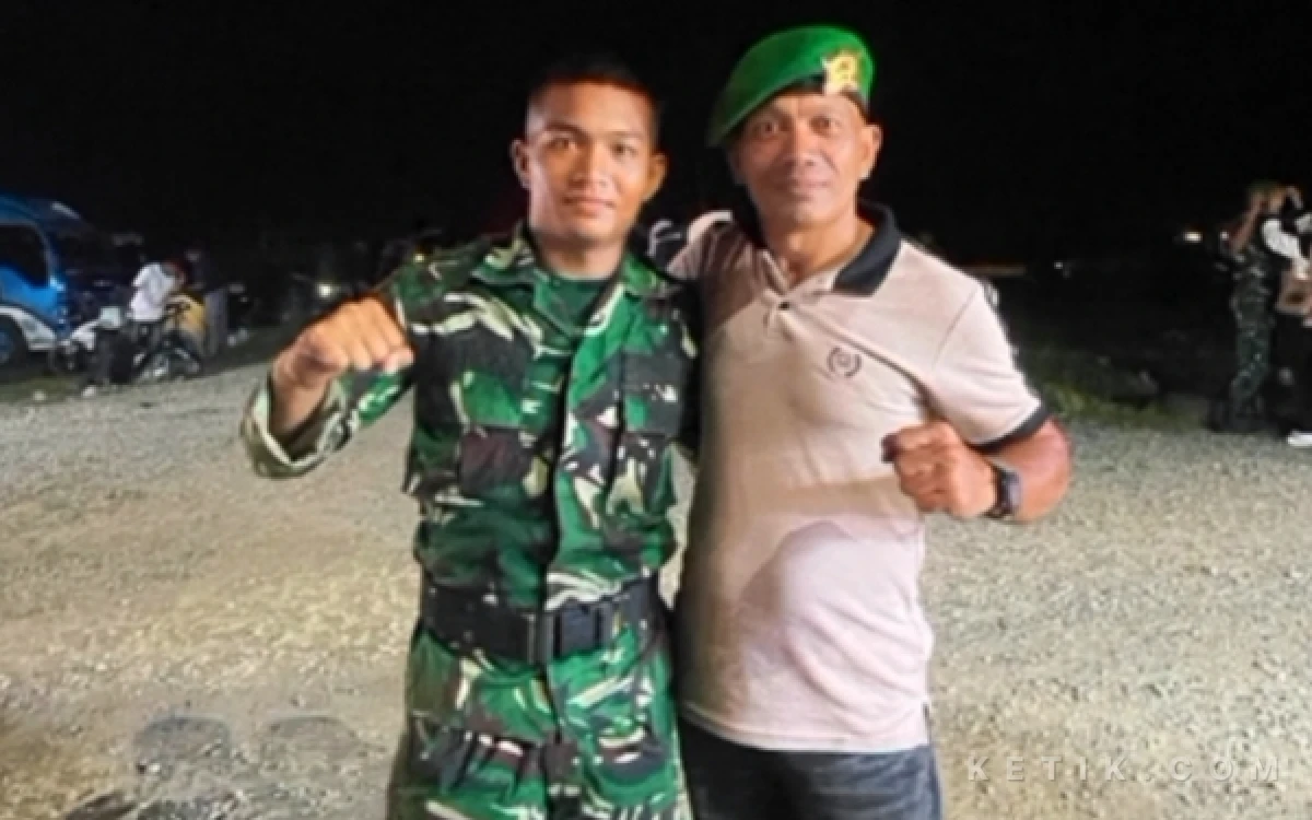 Thumbnail Berita - Ikuti Tradisi Pembaretan, Putra Jurnalis Aceh Singkil Lulus Pendidikan TNI AD
