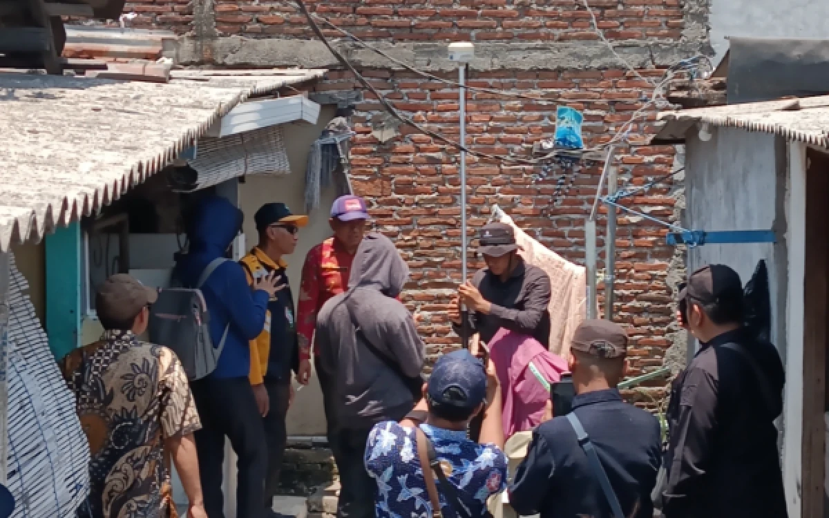 Thumbnail Berita - Pembebasan Lahan Flyover Gedangan, Diukur sampai Sumur dan Dapur