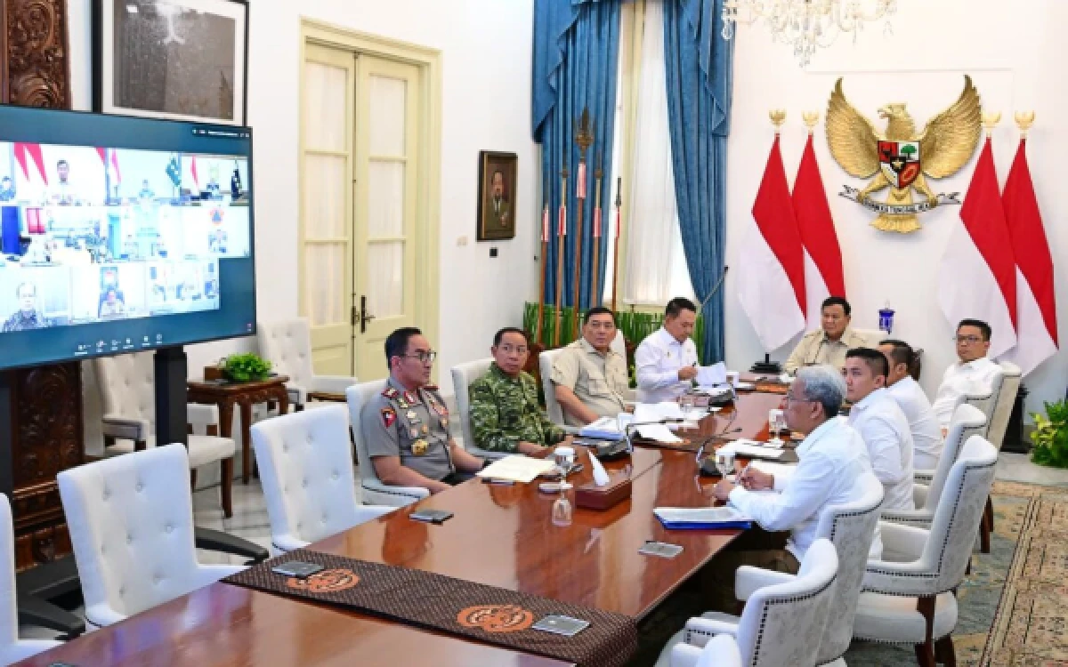Thumbnail Berita - Prabowo Siapkan 200 Pompa dan Rp2 Miliar untuk Padamkan Karhutla Tanjung Puting