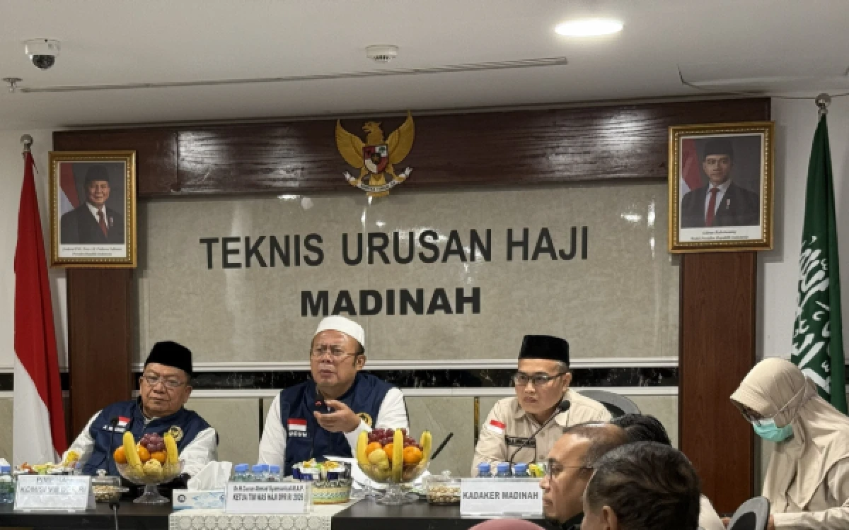 Thumbnail Berita - Melayani Sepenuh Hati, Timwas DPR RI Sebut Layanan Ibadah Haji Tahun Ini Lebih Humanis