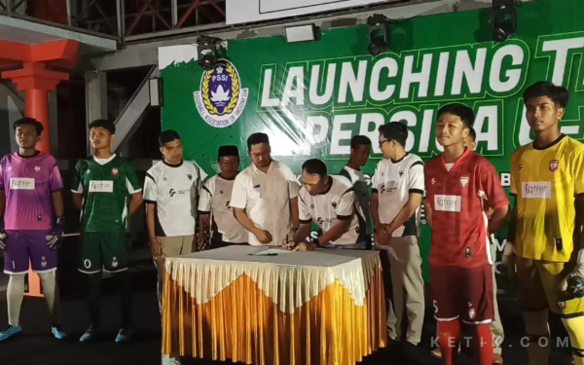 Thumbnail Berita - Piala Soeratin U-17: Persiga Trenggalek Lolos Dramatis Usai Tahan PSBR Kota Blitar
