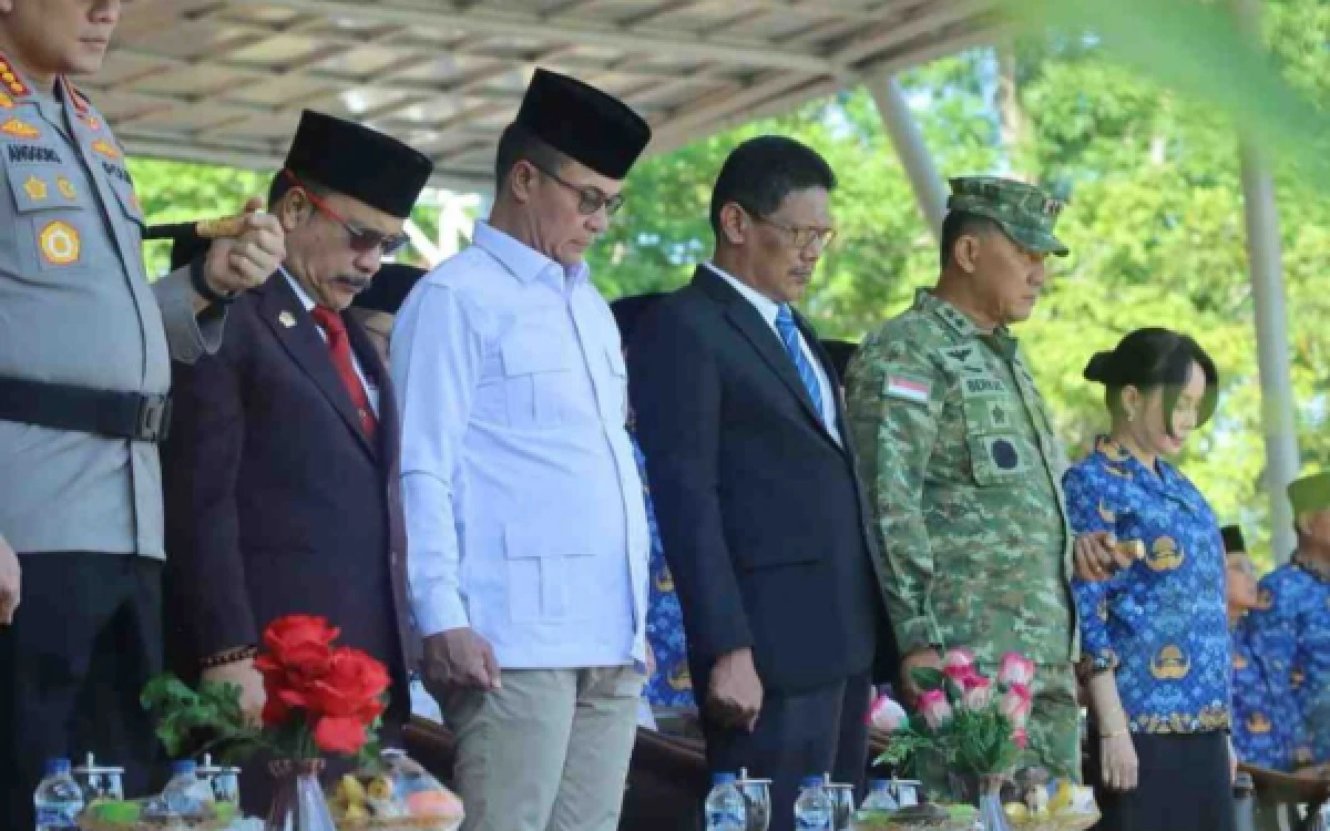 Thumbnail Berita - Pimpinan DPRD Batam Hadiri Upacara Harkitnas Ke-118 di Dataran Engku Putri