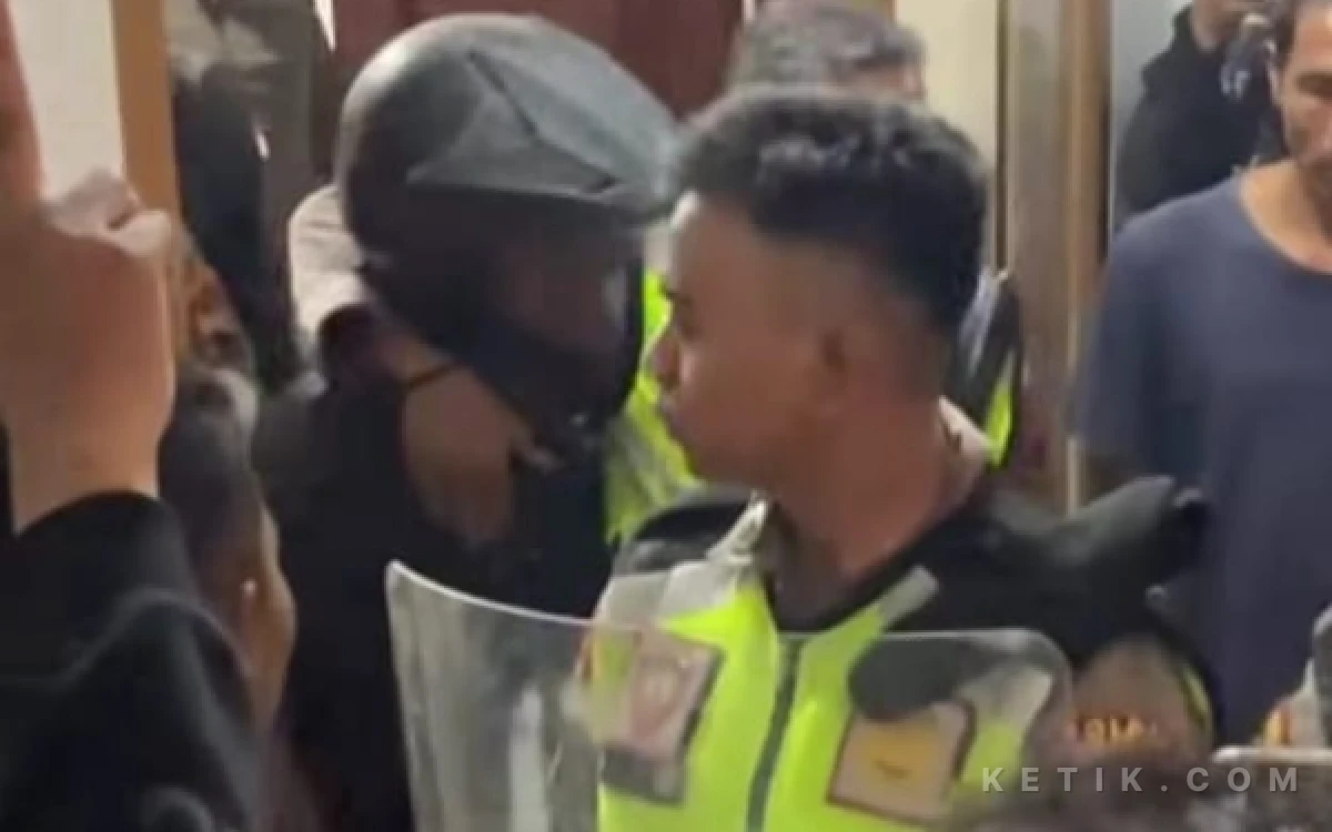 Thumbnail Berita - Polres Brebes Amankan Pria Diduga Cabuli Keponakan hingga Hamil, Nyaris Dihajar Warga