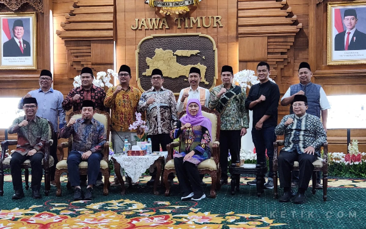Thumbnail Jatim Tuan Rumah, Gubernur Khofifah Dukung Perkemahan Pramuka Santri Nasional 2026