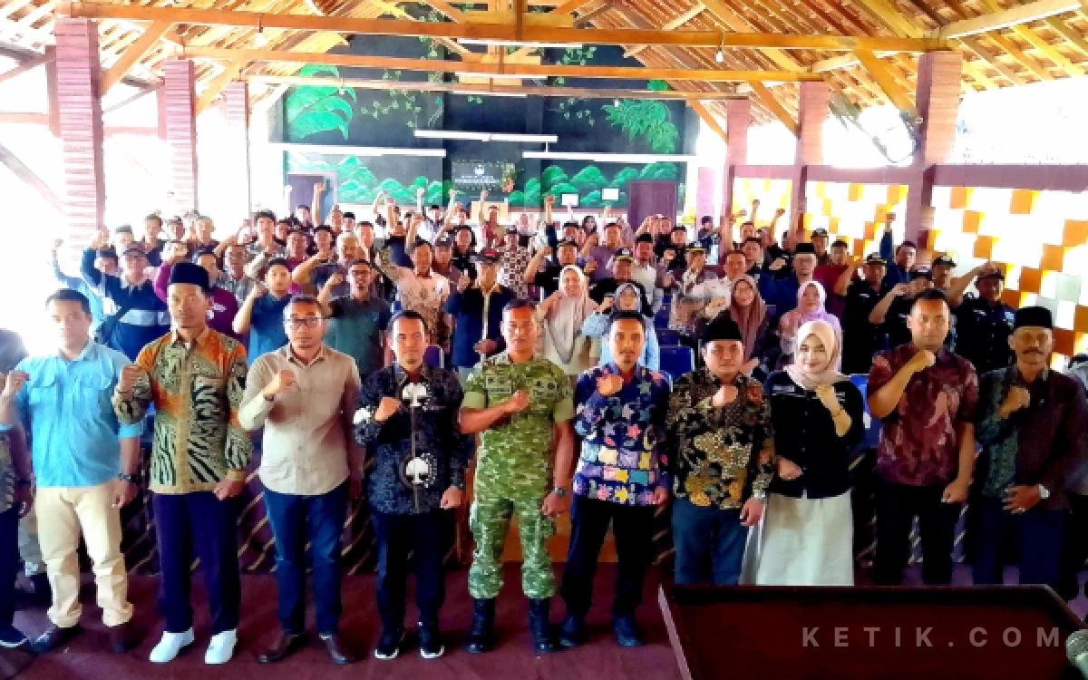 Thumbnail Berita - Dorong Kemajuan Desa dan Industri Kreatif Berbasis Artificial Intelligence, Jairi Irawan Gelar Reses dan Sosialisasi di Pagerwojo Tulungagung