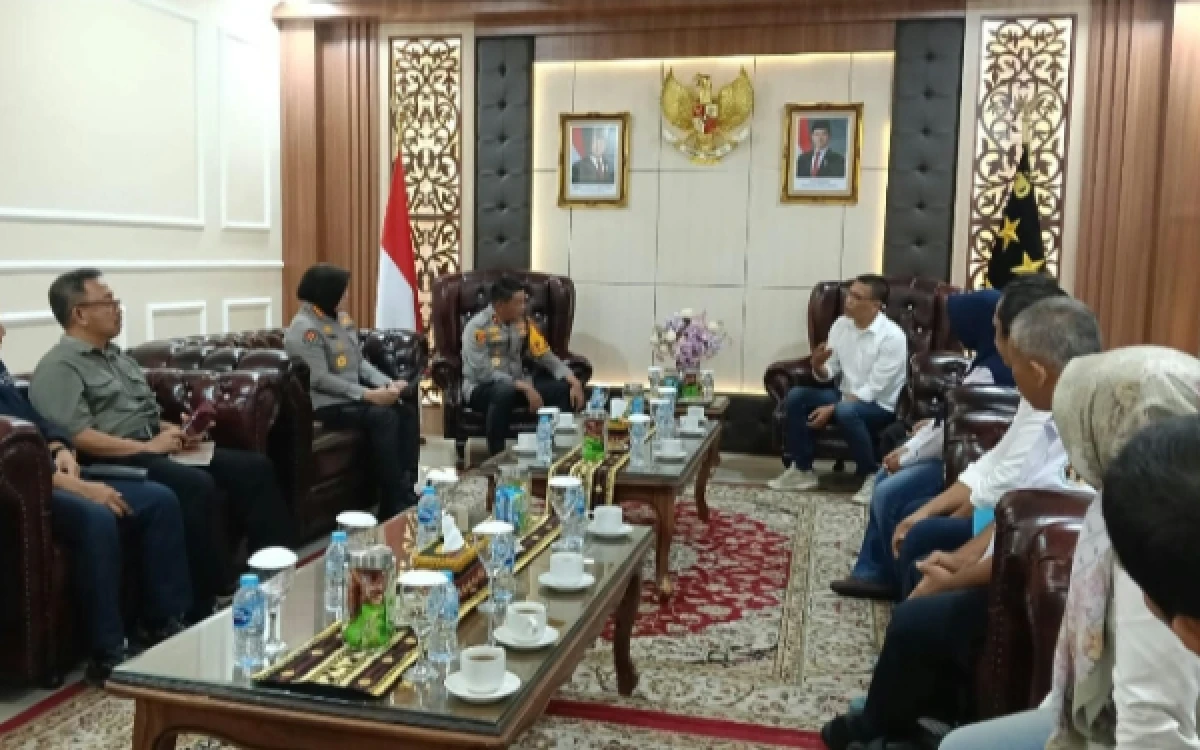 Thumbnail Berita - Polda Lampung Dukung Suksesnya PWI Run, Kick-off HPN dan Porwanas 2027