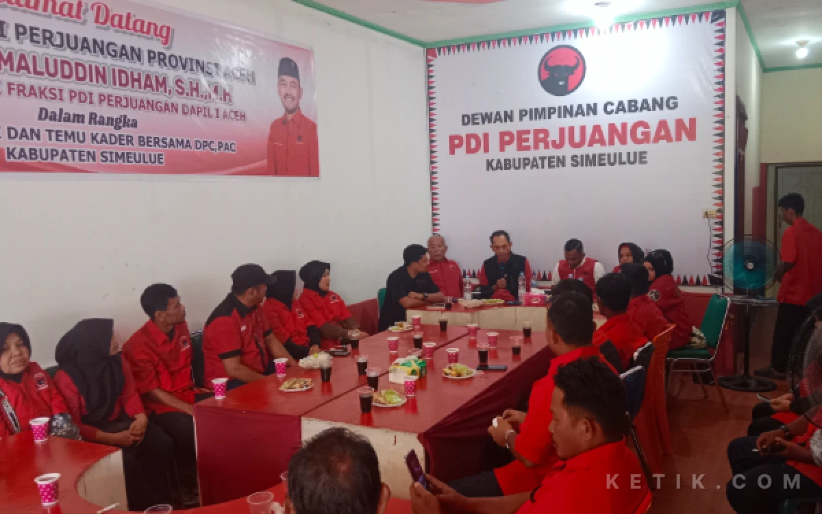 Thumbnail Berita - Target 4 Kursi DPRK Simeulue, Ketua DPD PDI-P Jamaluddin Idham Instruksikan Kader Bergerak Satu Komando